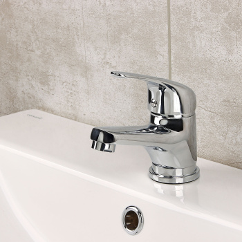 Перчатки латексные одноразовые опудренные S (малый) 100шт в коробке OPD050S "А.Д.М."*1/10